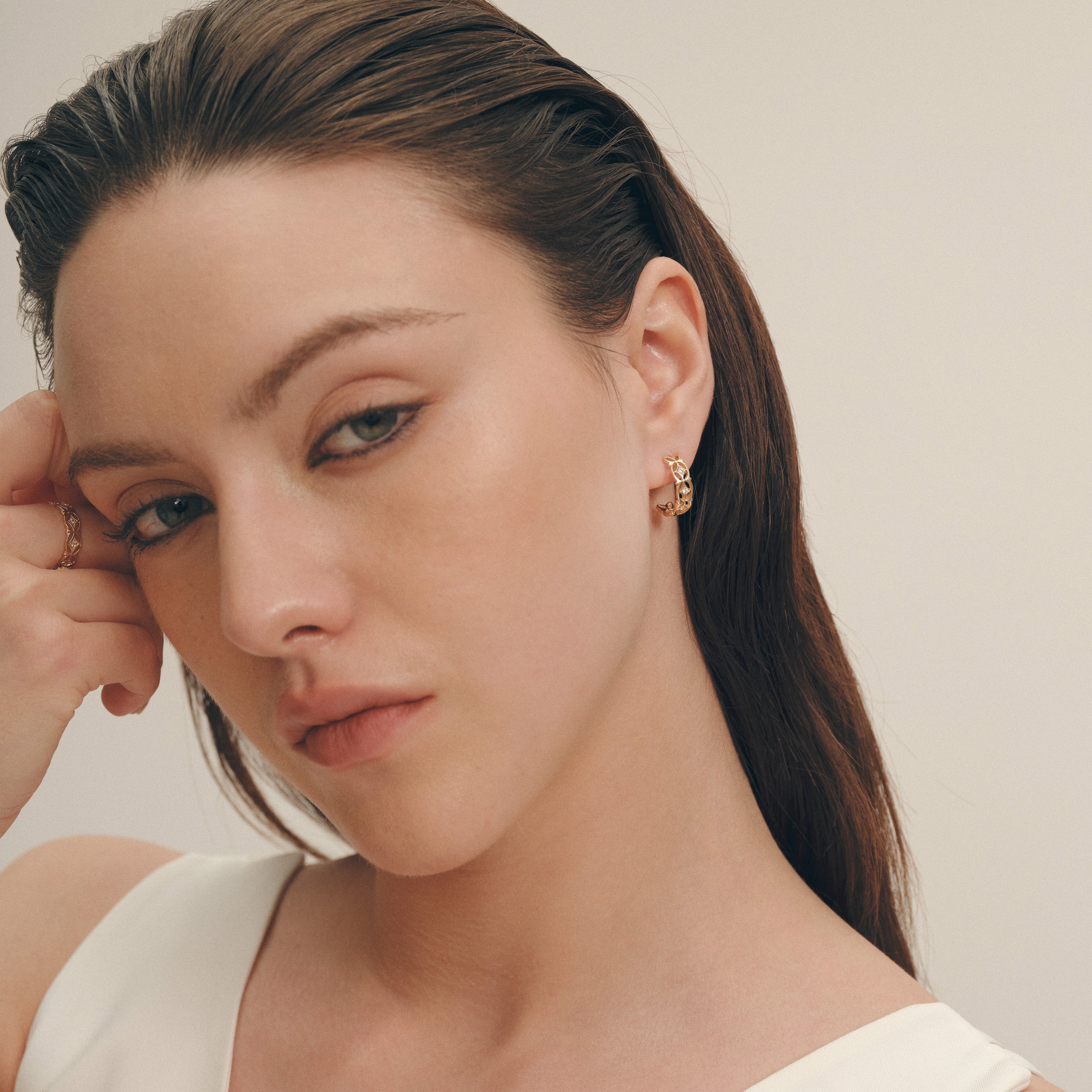 TRINA EARRINGS IN YELLOW GOLD